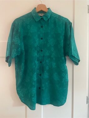 Green Silky Button-Down Collared Shirt Women’s Large